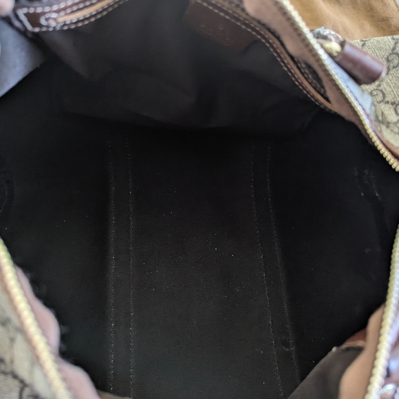 Gucci GG Monogram Medium Joy Boston Bag in Tan. - Picture 11 of 13